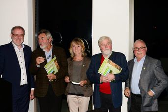 Geehrte Mitglieder mit dem Vorsitzenden Erwin Scheiner und dem Stellv. Landesvorsitzendem Schönauer