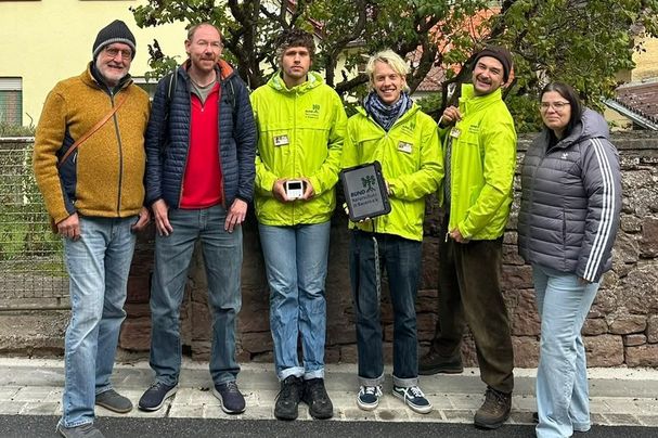 Erwin und Alex (re und li außen) von der Kreisgruppe, Markus (OG Gemünden) sowie Noah Leander, Niklas vom Werbeteam, Foto BN