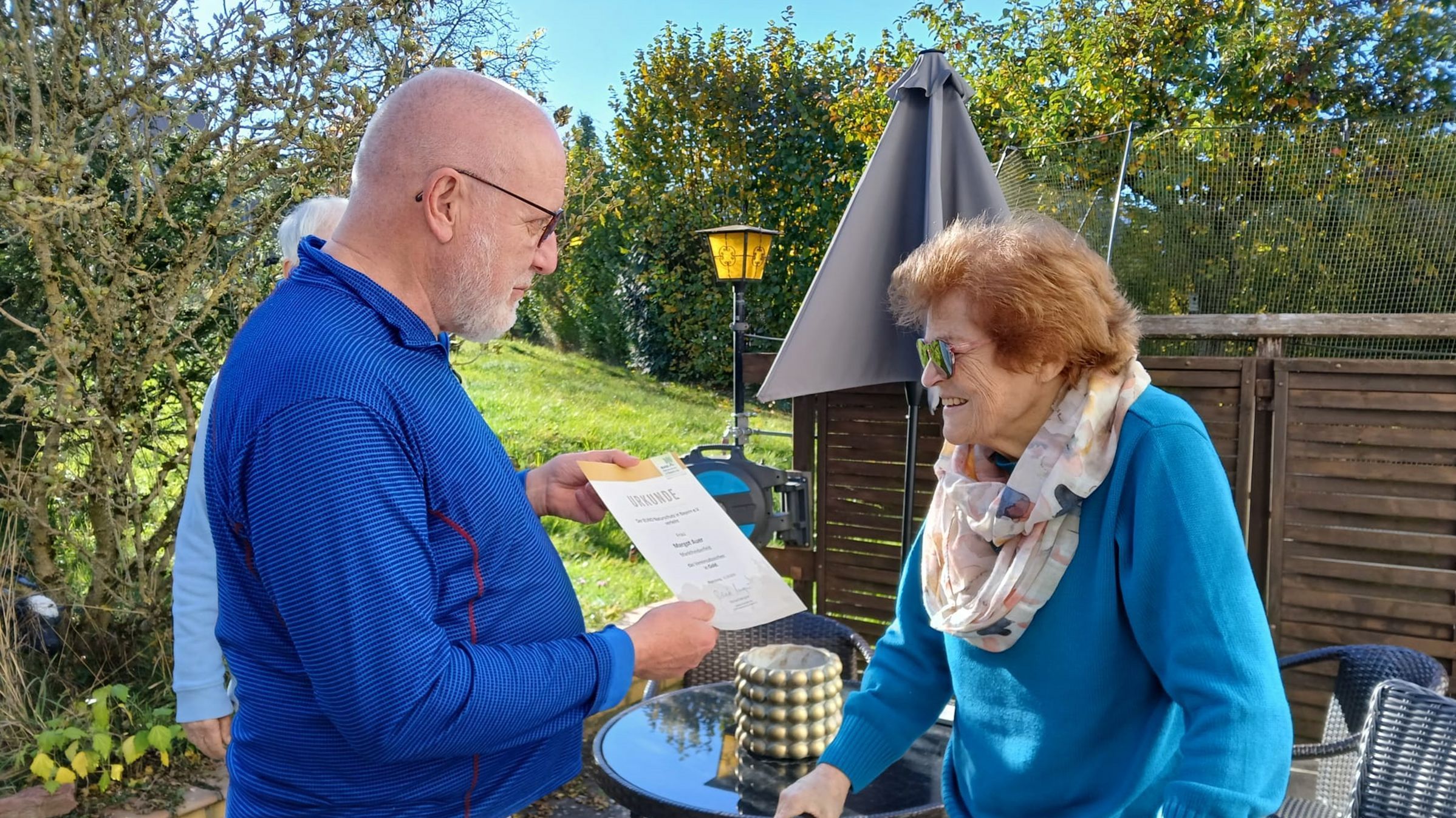 Erwin Scheiner würdigt Margot Auer, Foto Ulrike Münz