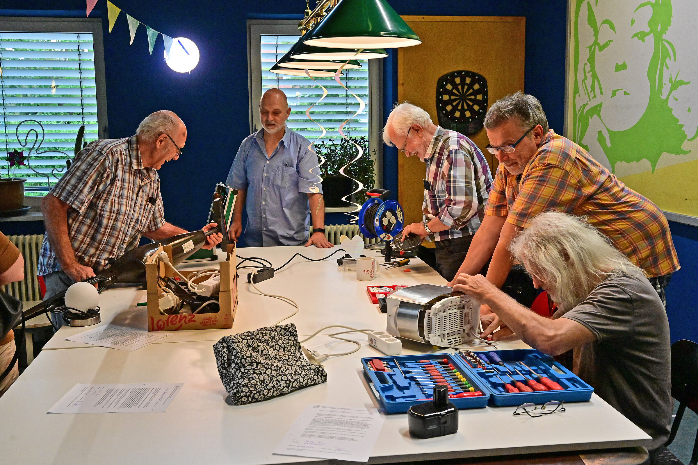 Repair Cafè Karlstadt jetzt im Jugendzentrum, Foto Alfred Dill